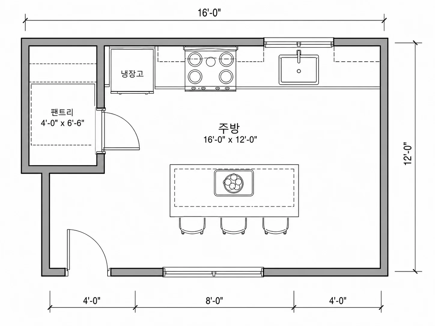 주방 팬트리 및 수납 벽면 배치