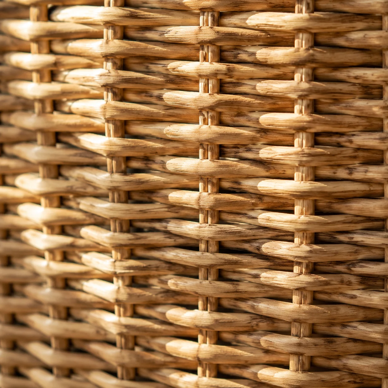 Texture in rattan naturale intrecciato